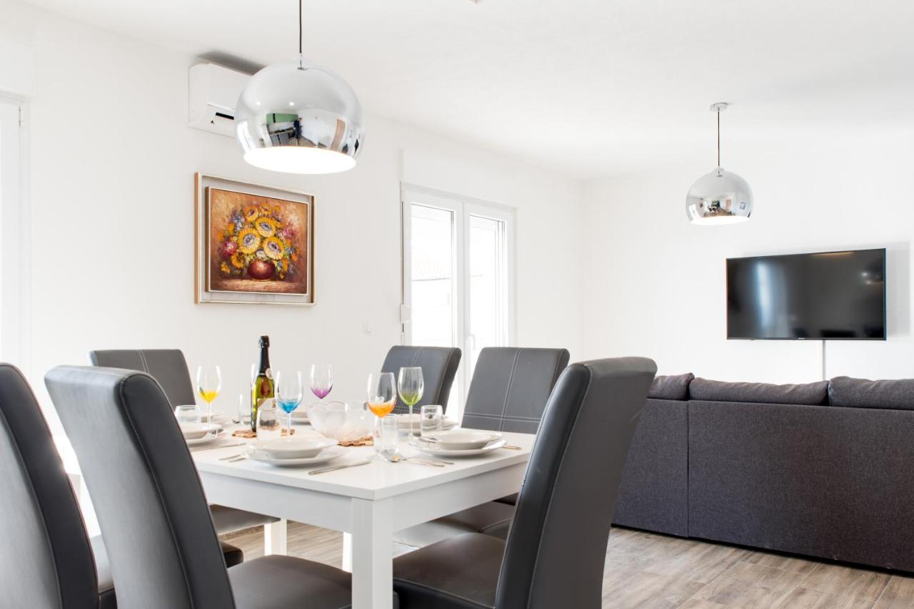 Apartments Zilic Kastel Stari Ngoại thất bức ảnh