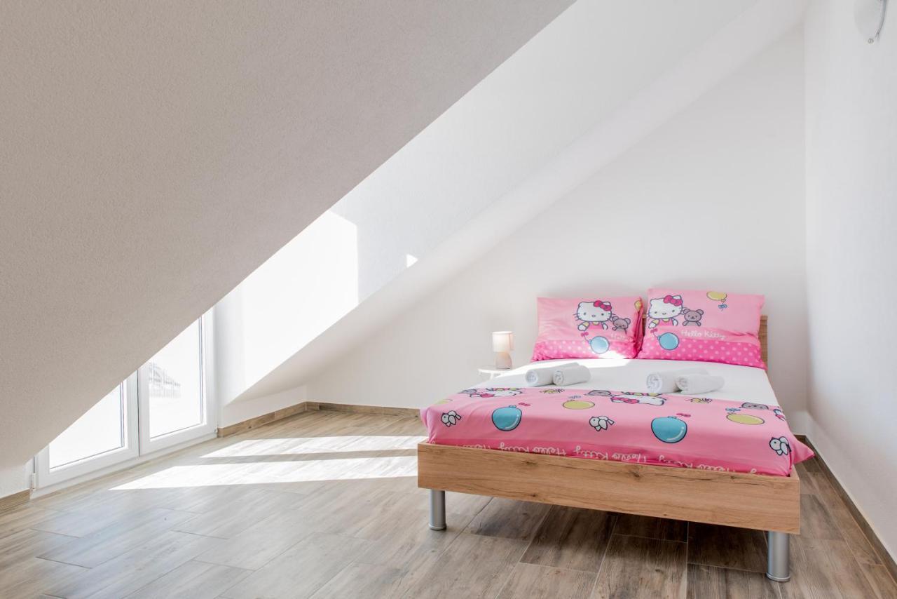 Apartments Zilic Kastel Stari Ngoại thất bức ảnh