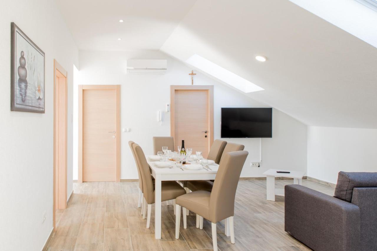 Apartments Zilic Kastel Stari Ngoại thất bức ảnh